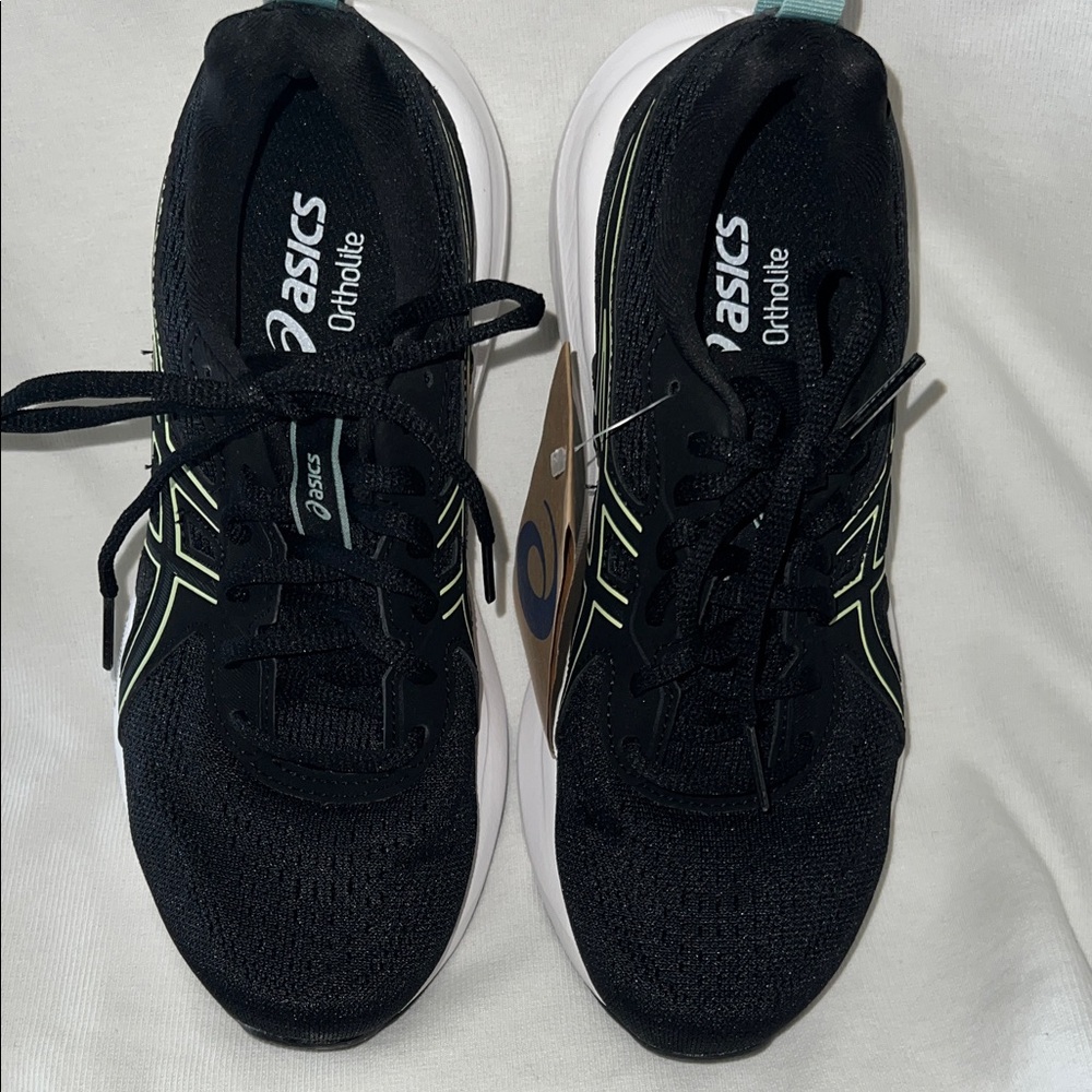Asics Black and White Running Shoes Size 6 New